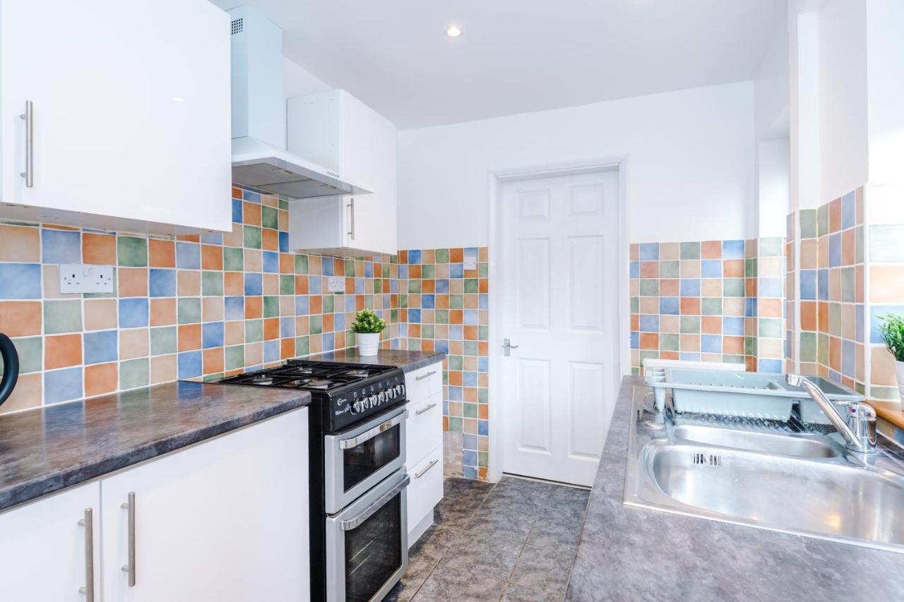 Harley House - Spacious Home With Free Netflix & Parking By Rocketbnb Coventry Eksteriør billede