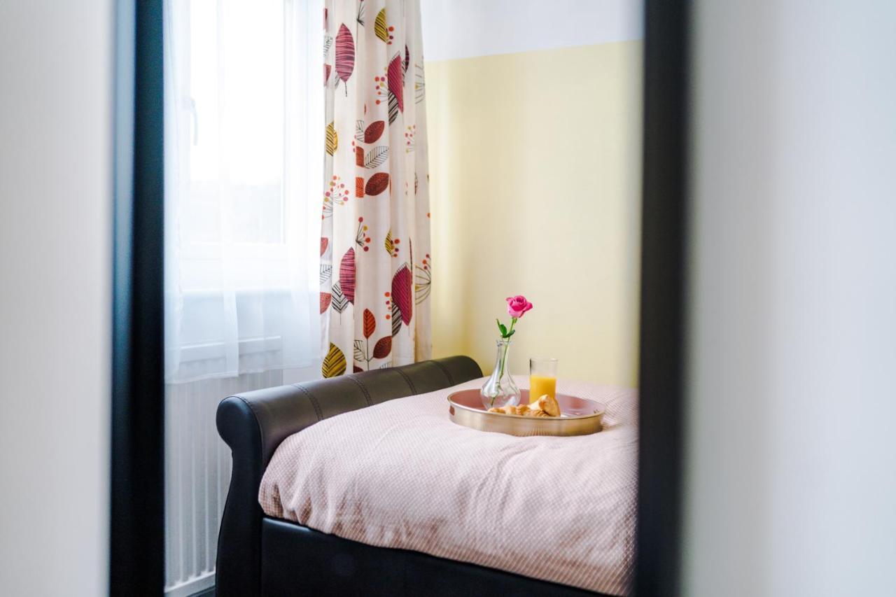 Harley House - Spacious Home With Free Netflix & Parking By Rocketbnb Coventry Eksteriør billede