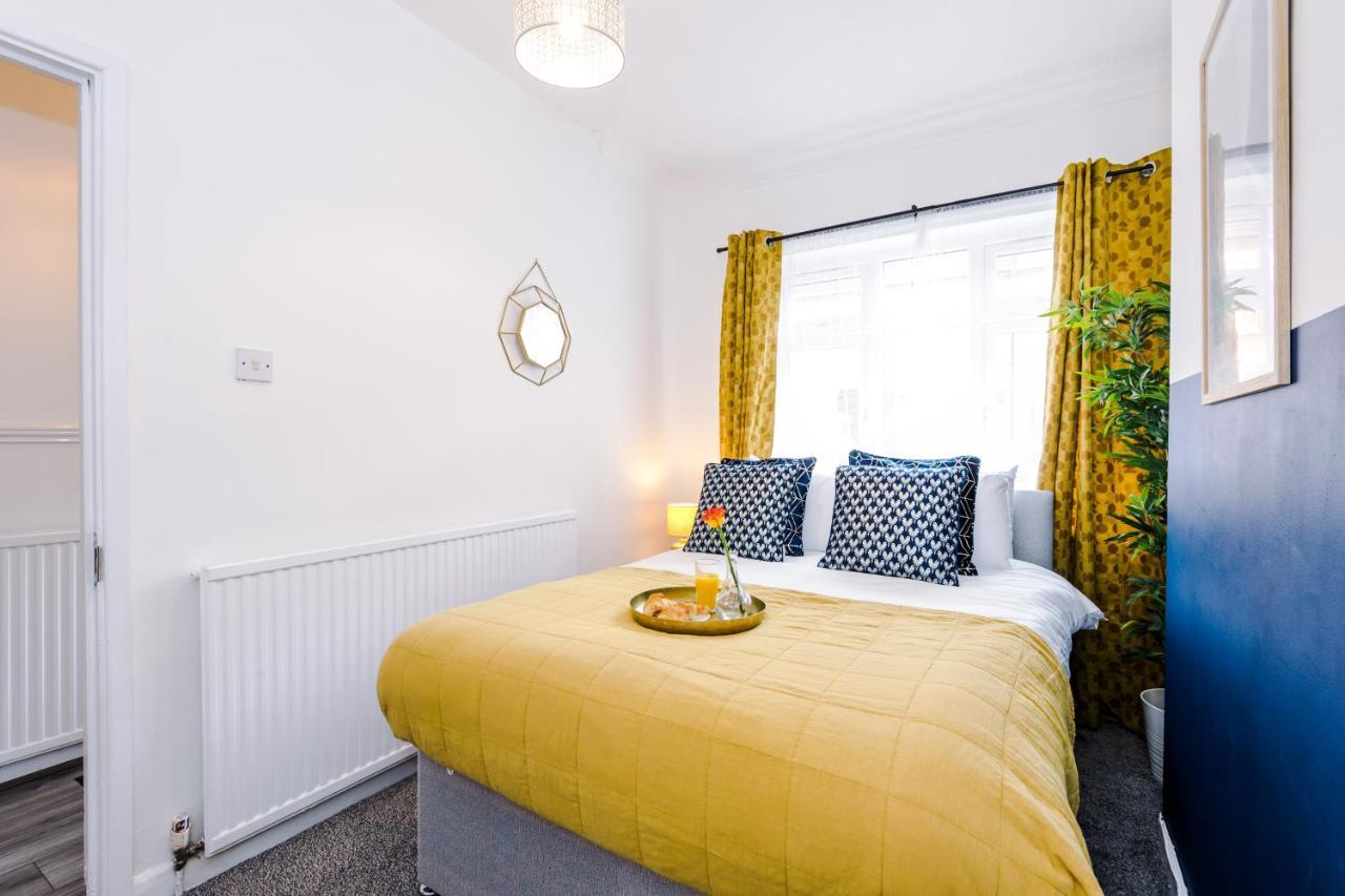 Harley House - Spacious Home With Free Netflix & Parking By Rocketbnb Coventry Eksteriør billede
