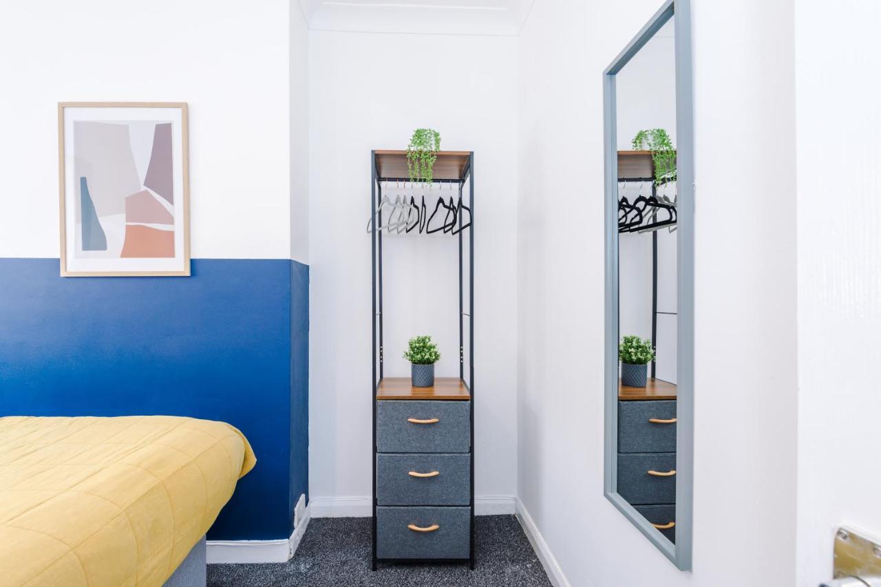 Harley House - Spacious Home With Free Netflix & Parking By Rocketbnb Coventry Eksteriør billede