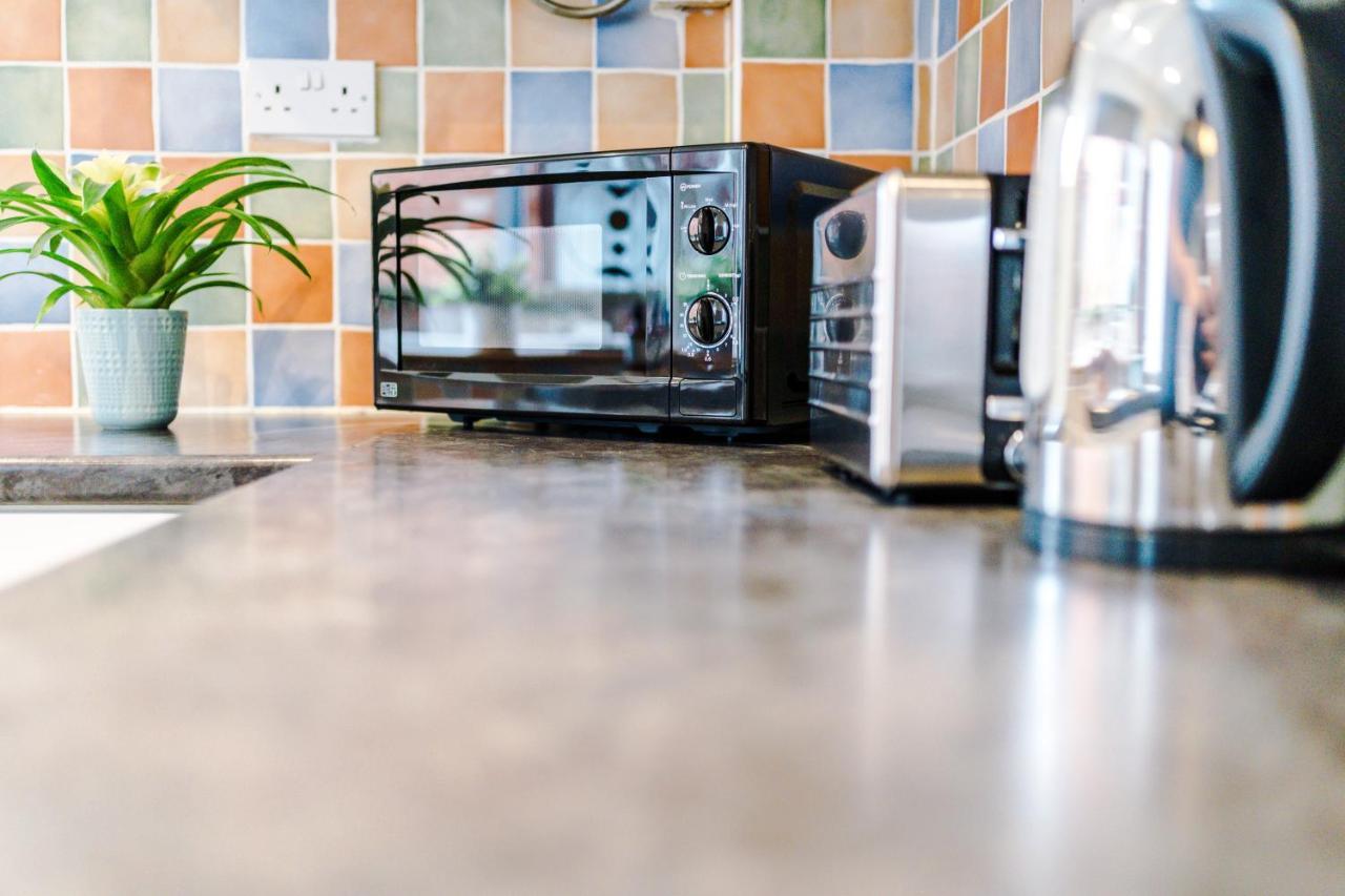 Harley House - Spacious Home With Free Netflix & Parking By Rocketbnb Coventry Eksteriør billede