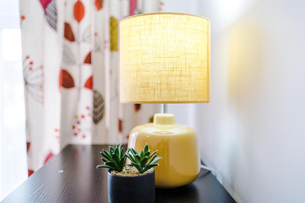 Harley House - Spacious Home With Free Netflix & Parking By Rocketbnb Coventry Eksteriør billede