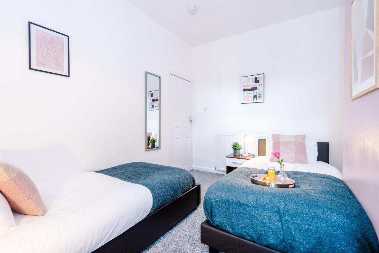 Harley House - Spacious Home With Free Netflix & Parking By Rocketbnb Coventry Eksteriør billede